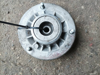 опора амортизатора верхняя (чашка) BMW 6 серия F06/F12/F13 F13 2012, 4.0 л., дизель, a82, купе, задний привод, 6777211