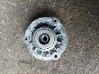 опора амортизатора верхняя (чашка) BMW 6 серия F06/F12/F13 F13 2012, 4.0 л., дизель, a82, купе, задний привод, 6795082