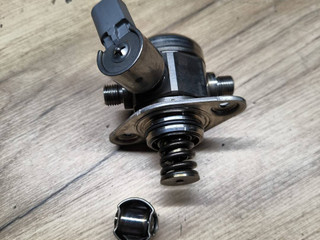 ТНВД BMW 3 серия F30/F31/F34 F30 2012, 3.5 л., i, бензин, АКПП, седан, задний привод, 7610761