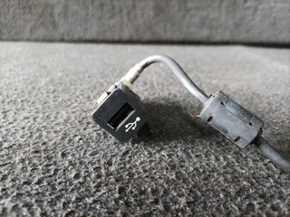 разъем AUX / USB BMW 6 серия F06/F12/F13 F13 2012, 4.0 л., дизель, a82, купе, задний привод, 9237656