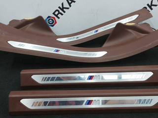 комплект накладок на пороги (внутренние) BMW XM G09 G09 2023, 4.4 л., S68B44, бензин, электро, АКПП, 475, внедорожник 5 дв., полный привод