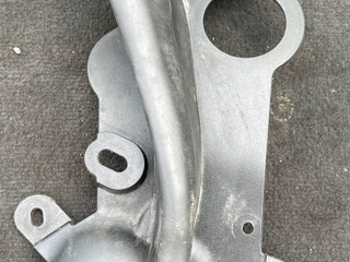 уплотнитель подкапотного пространства BMW M8 F91/92 F93 2020, 4.4 л., S63 B44 B, бензин, АКПП, седан, полный привод, 7349602