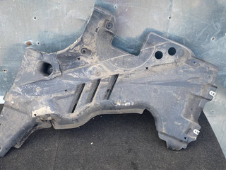 защита топливного бака BMW M8 F91/92 F93 2020, 4.4 л., S63 B44 B, бензин, АКПП, седан, полный привод, 8060104, 51758060104