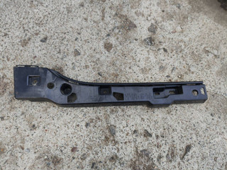 Кронштейн крепления порога BMW M8 F91/92 F93 2020, 4.4 л., S63 B44 B, бензин, АКПП, седан, полный привод, 51777497730, 7497730