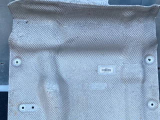 тепловой экран глушителя BMW M8 F91/92 F93 2020, 4.4 л., S63 B44 B, бензин, АКПП, седан, полный привод, 8079984