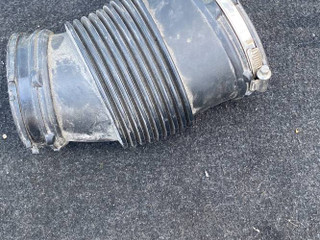 патрубок воздушного фильтра BMW M8 F91/92 F93 2020, 4.4 л., S63 B44 B, бензин, АКПП, седан, полный привод, 13717852383, 7852383