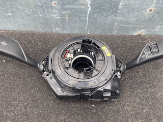 переключатель подрулевой (стрекоза) BMW M8 F91/92 F93 2020, 4.4 л., S63 B44 B, бензин, АКПП, седан, полный привод, 9472547