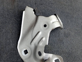 крепление ( кронштейн ) крыла BMW X1 U11 2023, 2.0 л., бензин, АКПП, 475, внедорожник 5 дв., полный привод, 9883407