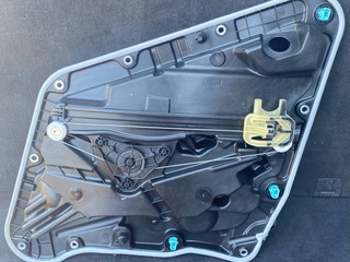 стеклоподъемник задний правый BMW X1 U11 2023, 2.0 л., бензин, АКПП, 475, внедорожник 5 дв., полный привод, 5A1D878