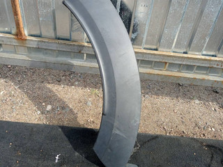 накладка колесной арки Mini Countryman 2 поколение [рестайлинг] F60 2021, 1.5 л., B38 A15 A, бензин, МКПП, b71, передний привод, 51777389359, 7389359