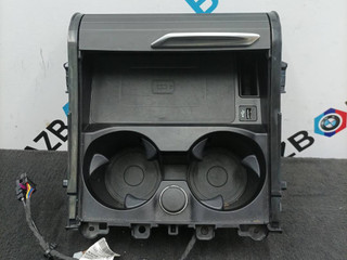 подстаканник BMW X3 G01 2020, 2.0 л., B47 D20 B, дизель, АКПП, 416, внедорожник 5 дв., полный привод, 5A010B7, 5A17942