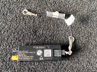 усилитель антенны BMW 4 серия G22/G23 G23 2022, 3.0 л., B57 D30 B, дизель, АКПП, a300, кабриолет, задний привод, 65205A2FCE9, 5A2FCE9