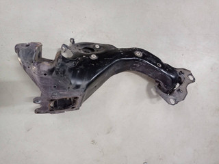 кулак задний левый BMW 1 серия F40 2020, 2.0 л., B48A20E, бензин, c3n, полный привод, 6898963, 33306898963
