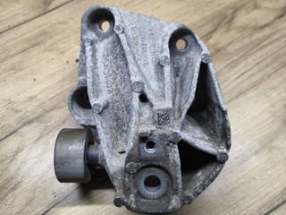 кронштейн двигателя BMW 4 серия G22/G23 G23 2022, 3.0 л., B57 D30 B, дизель, АКПП, a300, кабриолет, задний привод, 6884477