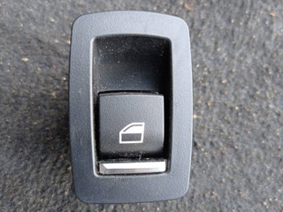 кнопка стеклоподъемника двери задней правой BMW X5 F15 2015, 3.0 л., N57 D30 A, дизель, a96, внедорожник 5 дв., полный привод, 9361936