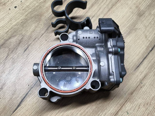 заслонка дроссельная BMW X5 G05 2021, 3.0 л., гибрид, АКПП, c27, внедорожник 5 дв., полный привод, 8667415, 13548667415