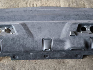 полка багажника BMW M8 F91/92 F93 2020, 4.4 л., S63 B44 B, бензин, АКПП, седан, полный привод, 8079325
