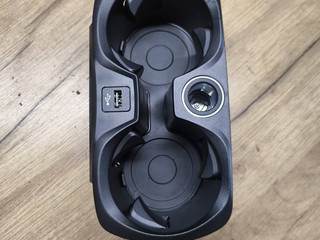 подстаканник BMW M2 G87 2023, 3.0 л., S58B30A, бензин, АКПП, купе, задний привод, 6809803, 51166809803