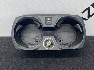 подстаканник BMW 4 серия G22/G23 G23 2022, 3.0 л., B57 D30 B, дизель, АКПП, a300, кабриолет, задний привод, 6806803