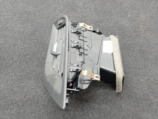 дефлектор обдува салона BMW 1 серия F40 2020, 2.0 л., B48A20E, бензин, c3n, полный привод, 6823191