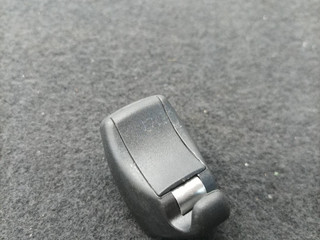 Крепление (крючок) солнцезащитного козырька BMW M4 G82/G83 G82 2022, 3.0 л., S58B30A, бензин, c4p, купе, задний привод, 7277251