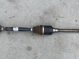 полуось передняя правая (приводной вал, ШРУС) BMW X5 G05 2019, 5.0 л., дизель, АКПП, 475, внедорожник 5 дв., полный привод, правый руль, 8486202, 31608486202