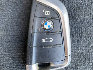 ключ BMW X5 F15 2014, 4.0 л., дизель, АКПП, rubinschwarz metallic (x03), внедорожник 5 дв., полный привод, 9337236