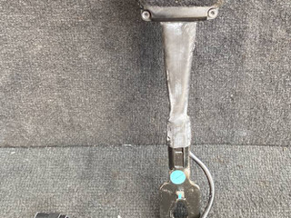 замок ремня безопасности BMW X5 F15 2014, 4.0 л., дизель, АКПП, rubinschwarz metallic (x03), внедорожник 5 дв., полный привод, 7297131