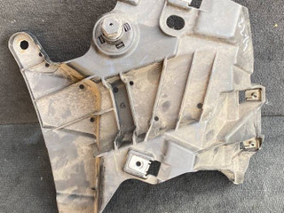 крепление ( кронштейн ) крыла BMW X5 F15 2014, 4.0 л., дизель, АКПП, rubinschwarz metallic (x03), внедорожник 5 дв., полный привод, 7294544, 51657294544