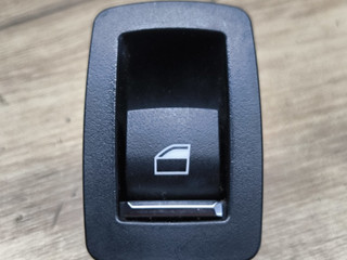 кнопка стеклоподъемника двери задней правой BMW 3 серия F30/F31 [рестайлинг] F30 2016, 3.5 л., дизель, АКПП, седан, 9361936