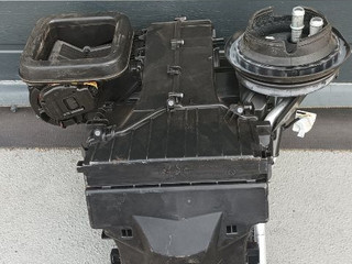 отопитель в сборе (печка) BMW i3 L01 [рестайлинг] I01 2019, электро, 9383125