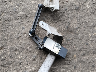 датчик дорожного просвета BMW X6 G06 2020, 3.0 л., B57 D30 A, дизель, АКПП, внедорожник 5 дв., полный привод, 6885773, 6070200