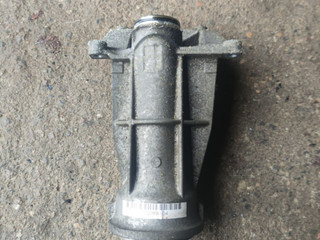 кронштейн полуоси BMW X5 F15 2015, 3.0 л., N57 D30 A, дизель, a96, внедорожник 5 дв., полный привод, 7600691, 7600690