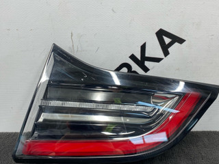 фонарь крышки багажника правый Tesla Model 3 1 поколение 2022, электро, задний привод, правый руль, 1502089, 1502089-00-B