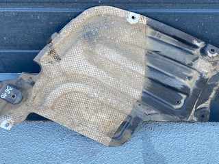 защита днища BMW X5 G05 2022, 3.0 л., B57 D30 B, дизель, 416, внедорожник 5 дв., полный привод, 51758091981, 8091981