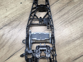 скелет ручки двери задней левой BMW X1 F48 [рестайлинг] F48 2021, 1.5 л., гибрид, a96, внедорожник 5 дв., полный привод, 51217401209, 7401209