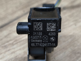 датчик удара BMW 5 серия F07/F10/F11 [рестайлинг] 2013, 3.0 л., N57 D30 A, дизель, АКПП, задний привод, 65779224177, 9224177