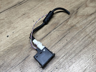 разъем AUX / USB BMW 5 серия F07/F10/F11 [рестайлинг] 2013, 3.0 л., N57 D30 A, дизель, АКПП, задний привод, 9237653