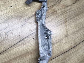 кронштейн (крепление) Mercedes-Benz Sprinter W907/W910 W910 2022, 2.0 л., OM 654.920, дизель, 6МКПП, микроавтобус, передний привод, A6541426400, 6541426400