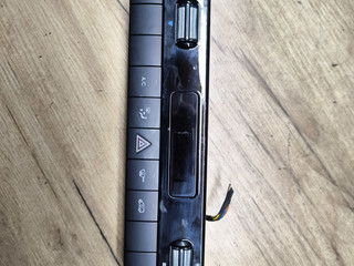 блок управления печки / климат-контроля Mercedes-Benz Sprinter W907/W910 W910 2022, 2.0 л., OM 654.920, дизель, 6МКПП, микроавтобус, передний привод, 9079054806, A9079054806