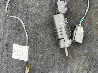 насос (моторчик) омывателя стекла Mercedes-Benz Sprinter W907/W910 W910 2022, 2.0 л., OM 654.920, дизель, 6МКПП, микроавтобус, передний привод, 2218690121