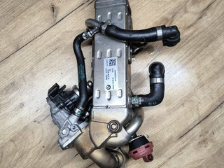 охладитель EGR / Радиатор EGR BMW 5 серия G30/G31 [рестайлинг] G30 2021, 3.0 л., B57 D30 A, дизель, АКПП, седан, 8570655