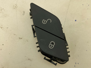 Кнопка блокировки двери Mercedes-Benz Sprinter W907/W910 W910 2022, 2.0 л., OM 654.920, дизель, 6МКПП, микроавтобус, передний привод, A2139059703, 2139059703