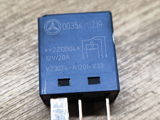 реле (прочие) Mercedes-Benz Sprinter W907/W910 W910 2022, 2.0 л., OM 654.920, дизель, 6МКПП, микроавтобус, передний привод, 0035420219