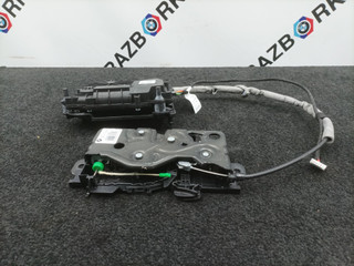 замок багажника BMW 7 серия G11/G12 G11 2017, 4.0 л., дизель, x03 rubin-metallic black, седан, полный привод, 7441014, 7357097