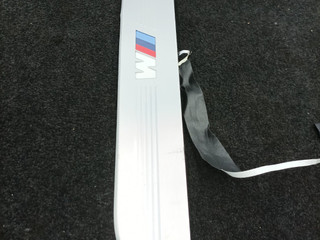 накладка на порог внутренняя BMW 7 серия G11/G12 G11 2017, 4.0 л., дизель, x03 rubin-metallic black, седан, полный привод, 8061028