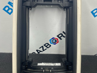 подлокотник BMW 7 серия G11/G12 G11 2017, 4.0 л., дизель, x03 rubin-metallic black, седан, полный привод, 6993218