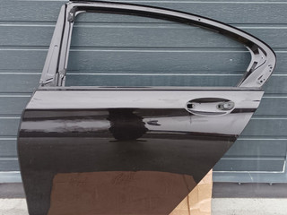 дверь задняя левая BMW 7 серия G11/G12 G11 2017, 4.0 л., дизель, x03 rubin-metallic black, седан, полный привод