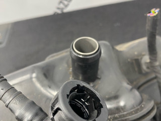 бак AdBlue (мочевины) BMW 8 серия G14/G15 G15 2019, 4.0 л., дизель, купе, полный привод, 7440400