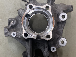 кулак задний правый BMW 8 серия G14/G15 G15 2019, 4.0 л., дизель, купе, полный привод, 6850564, 33306850564